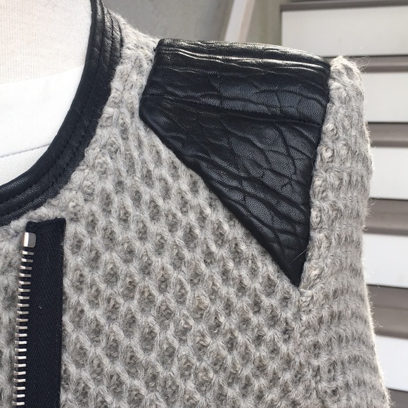 IRO - Picture 7 of 9